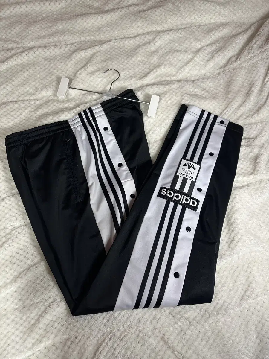 (M) Adidas Adidabreak Sizing Button Down Trousers