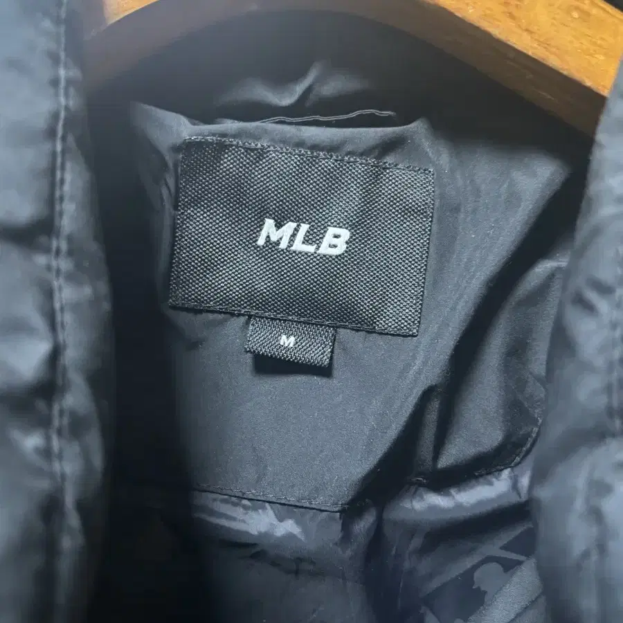 MLB 메가로고 패딩 m