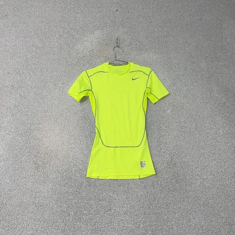 Nike ProCombat Fluorescent Functional Workout Vahn Shorty M