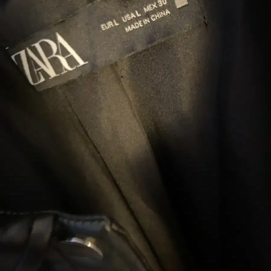 zara  프린지 블랙레더 자켓