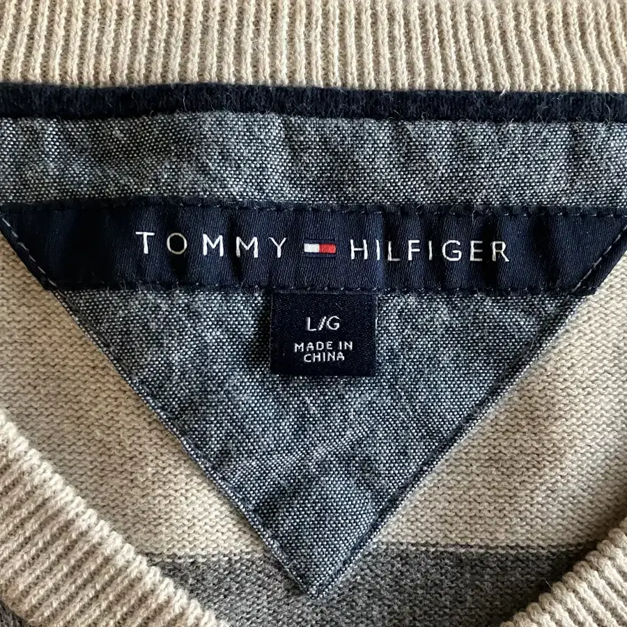 [105] 타미힐피거 코튼브이넥니트 TOMMY HILFIGER