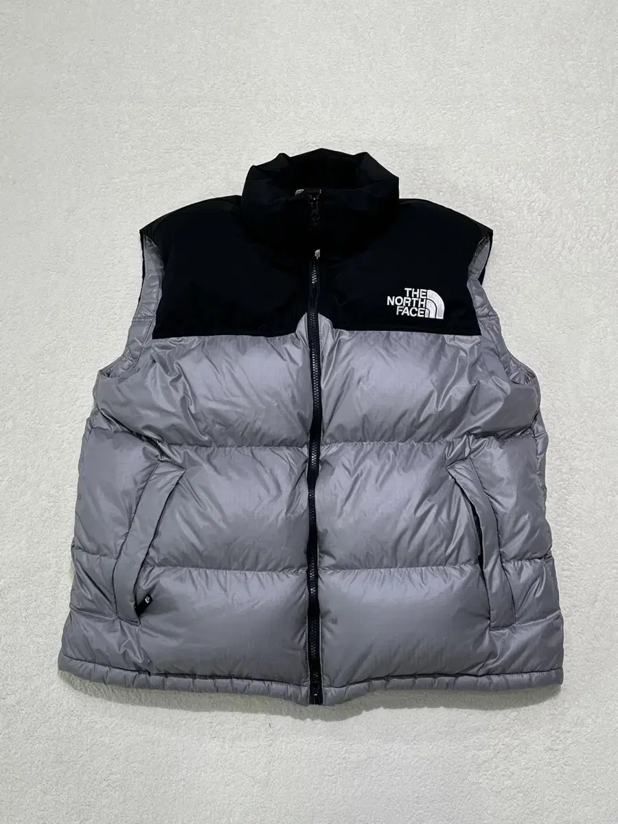 The North Face Novelty Nopsie Puffer Vest Heather Gray 110