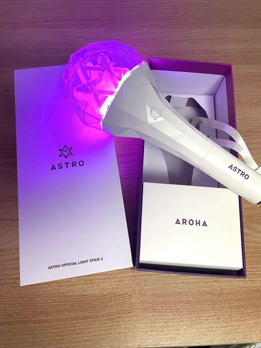 Astro lightstick will be wts by Robong