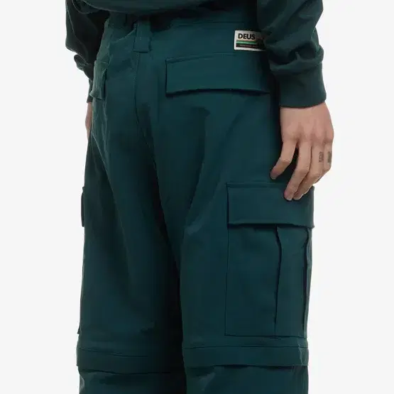 데우스 compass pant (L)