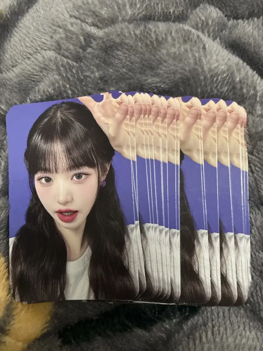 I sell wonyoung worldtour kit photocard 