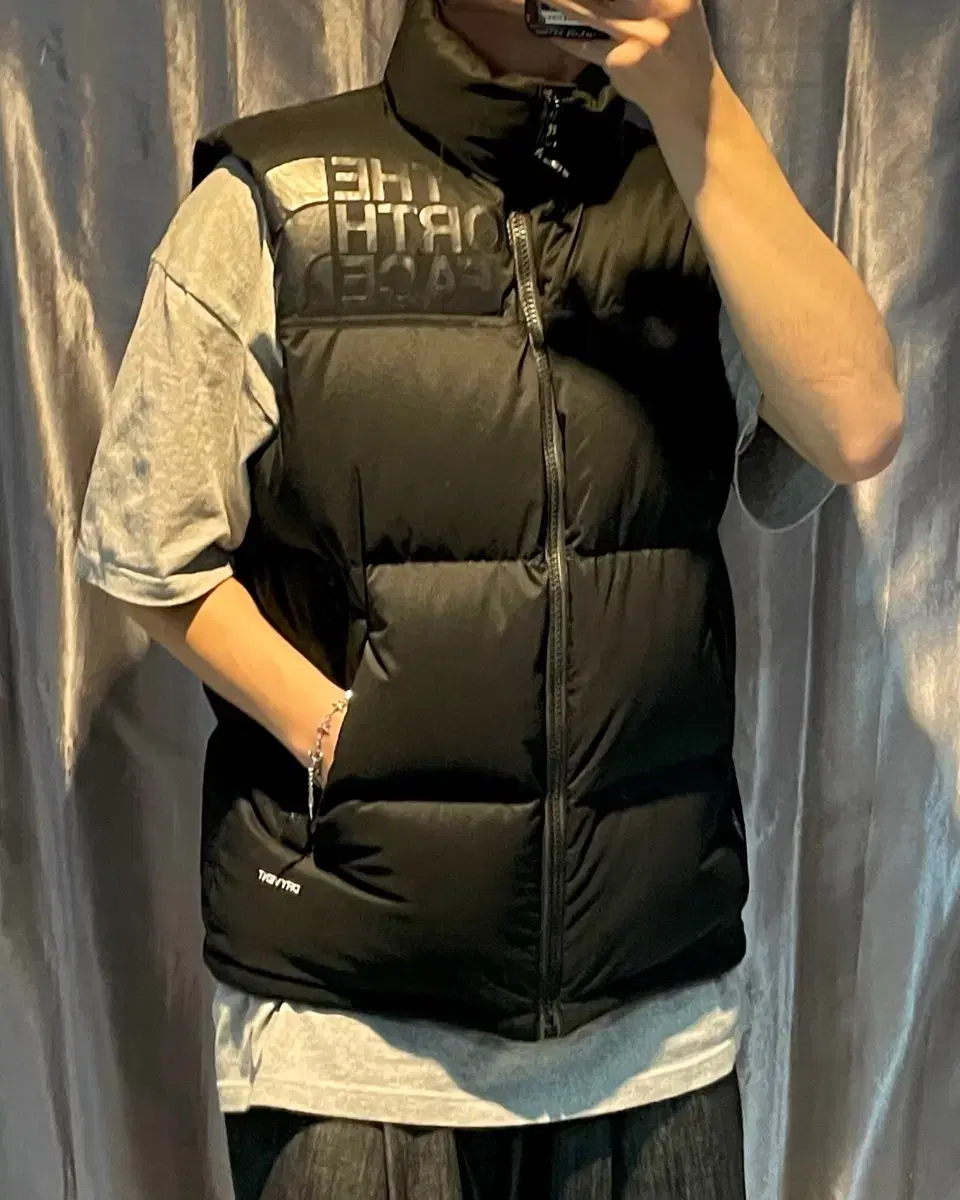 L The North Face High Vent Big Logo Printed Black Padded Vest