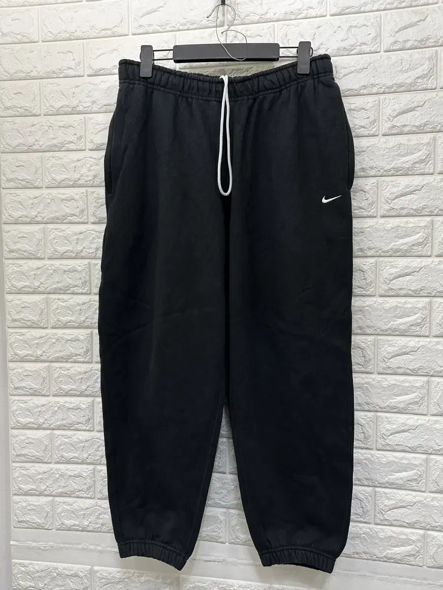 Nike Solo Swoosh Fleece Jogger Pants XL