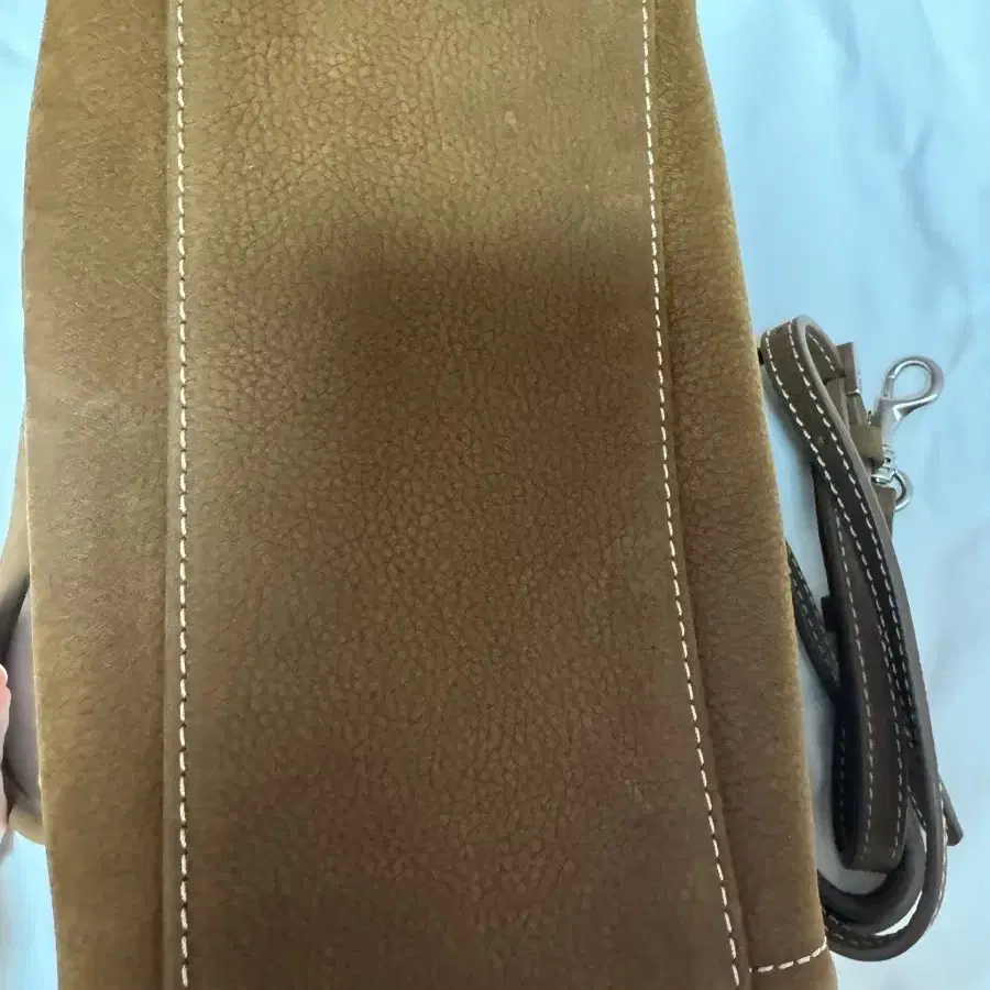 마지셔우드 SOFT TOTE MINI_chestnut nubuck