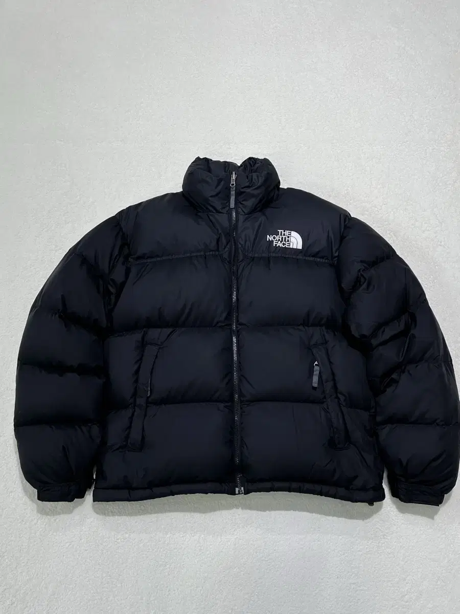 The North Face 700 Nupsi Matte Black Puffer M 95-100