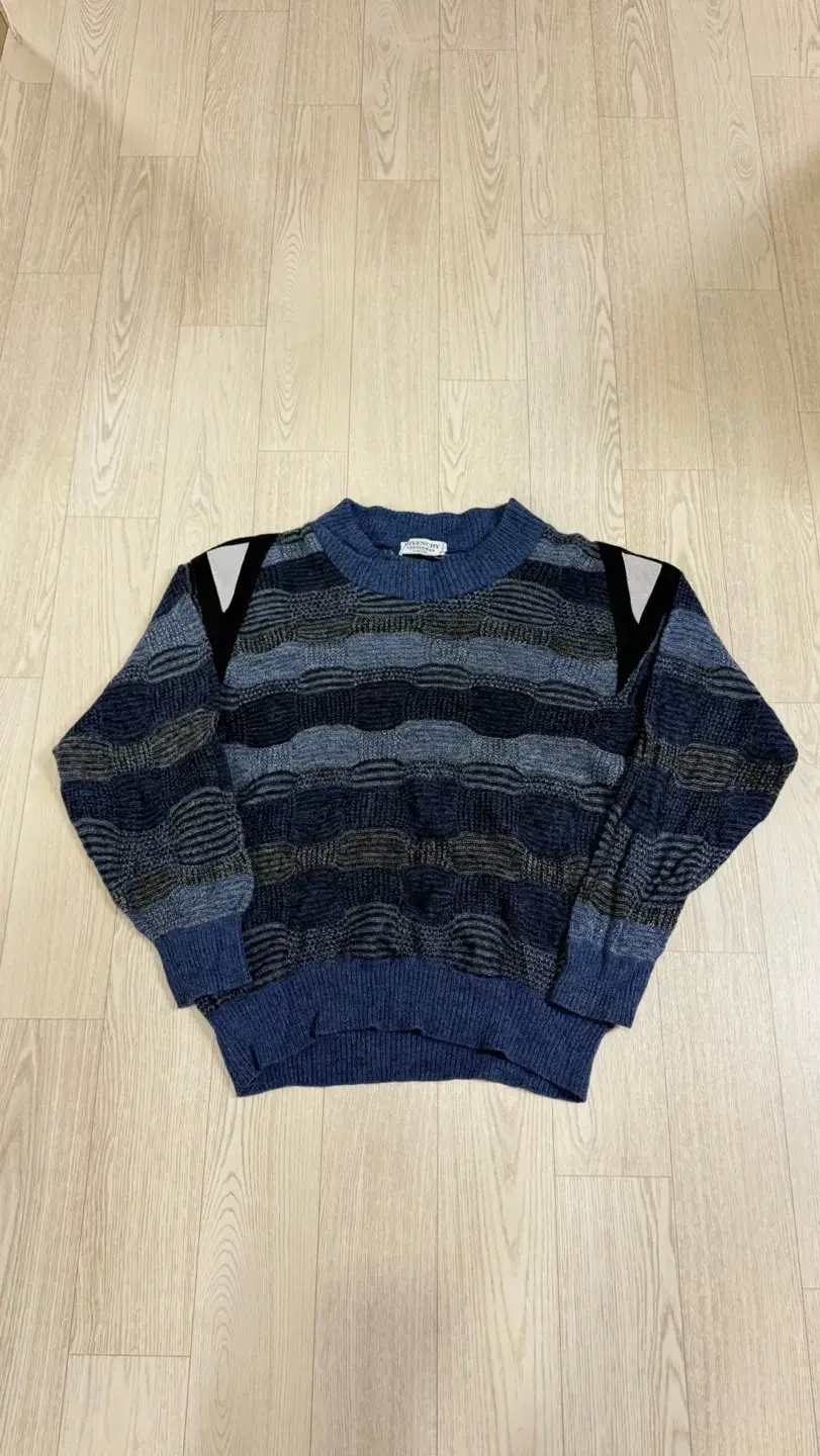 Givenchy Givenchy Vintage wool and alpaca knit sweater