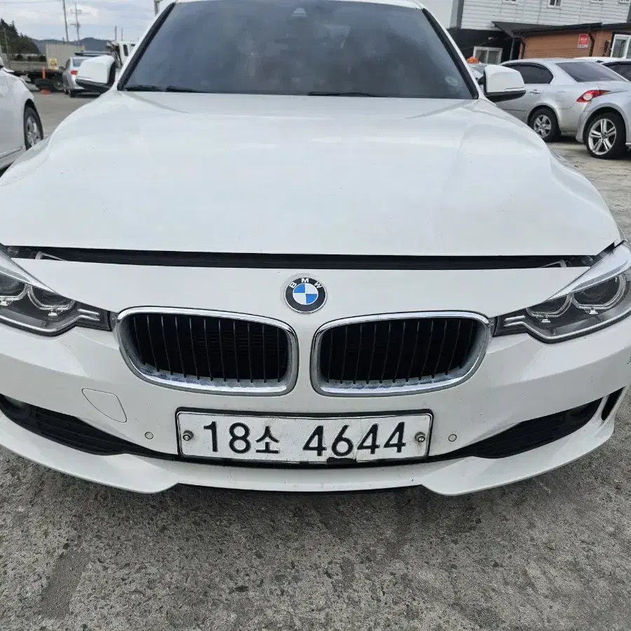 bmw f30 320d 14년식 차량부품 판매합니다