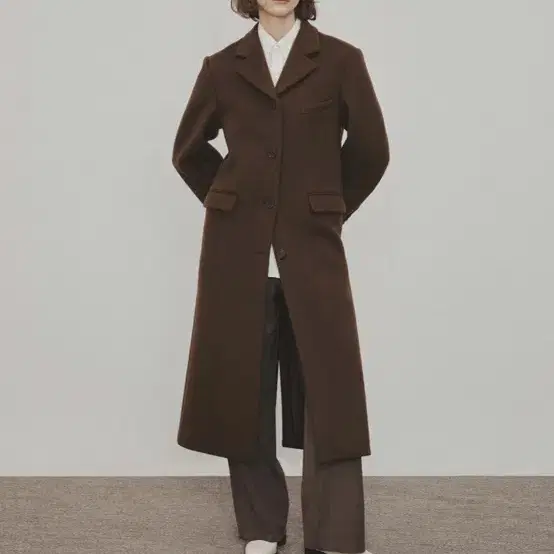 아비에무아 Wool & Cashmere Tailored Coat