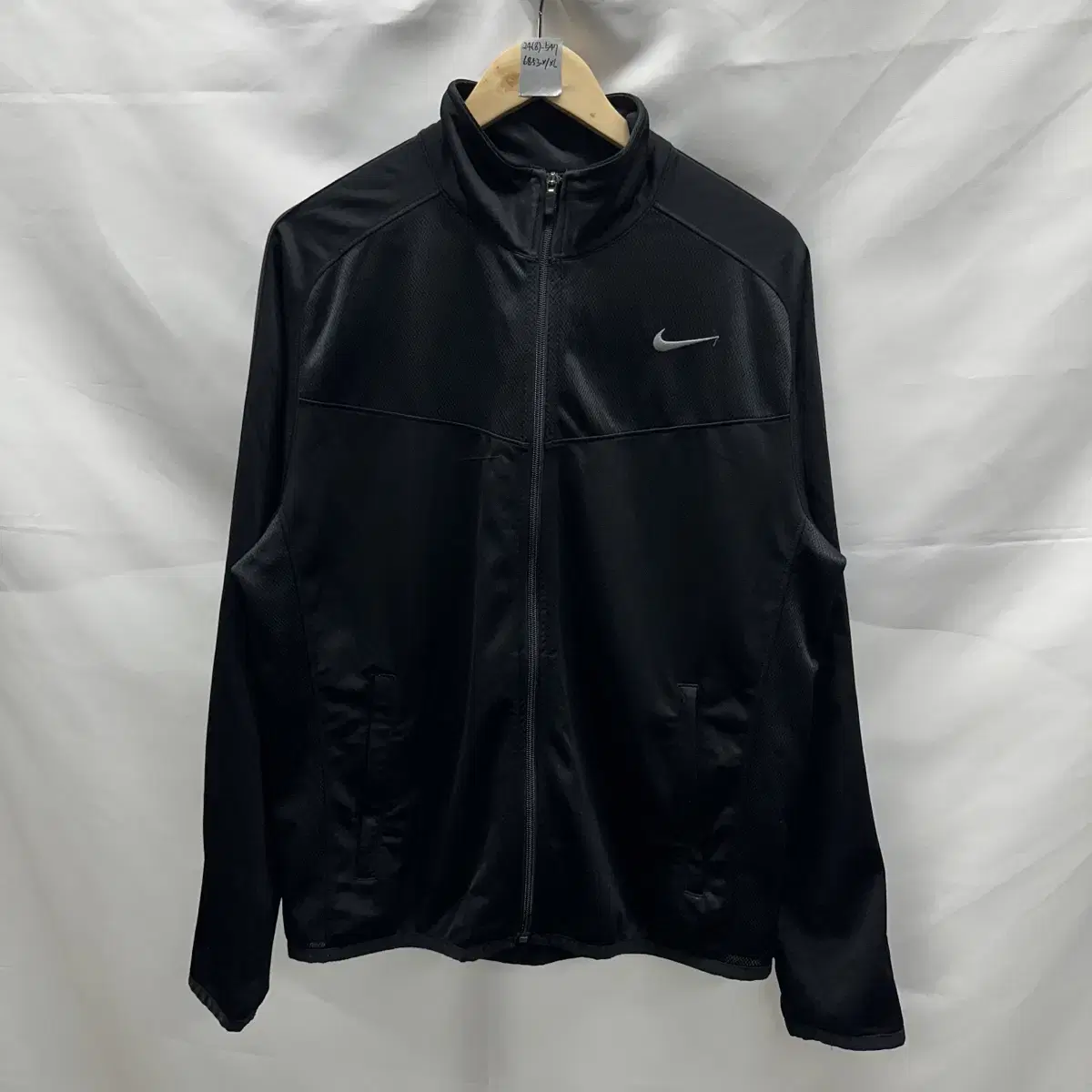 [Authentic/XL] Nike Swoosh Sideline Black Zip-Up/Jersey