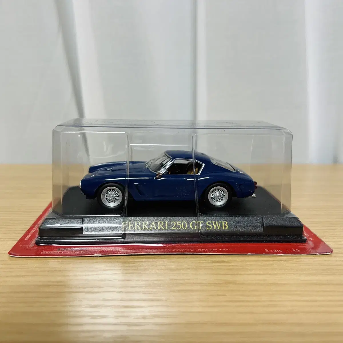 1:43 다이캐스트 페라리 250 GT SWB