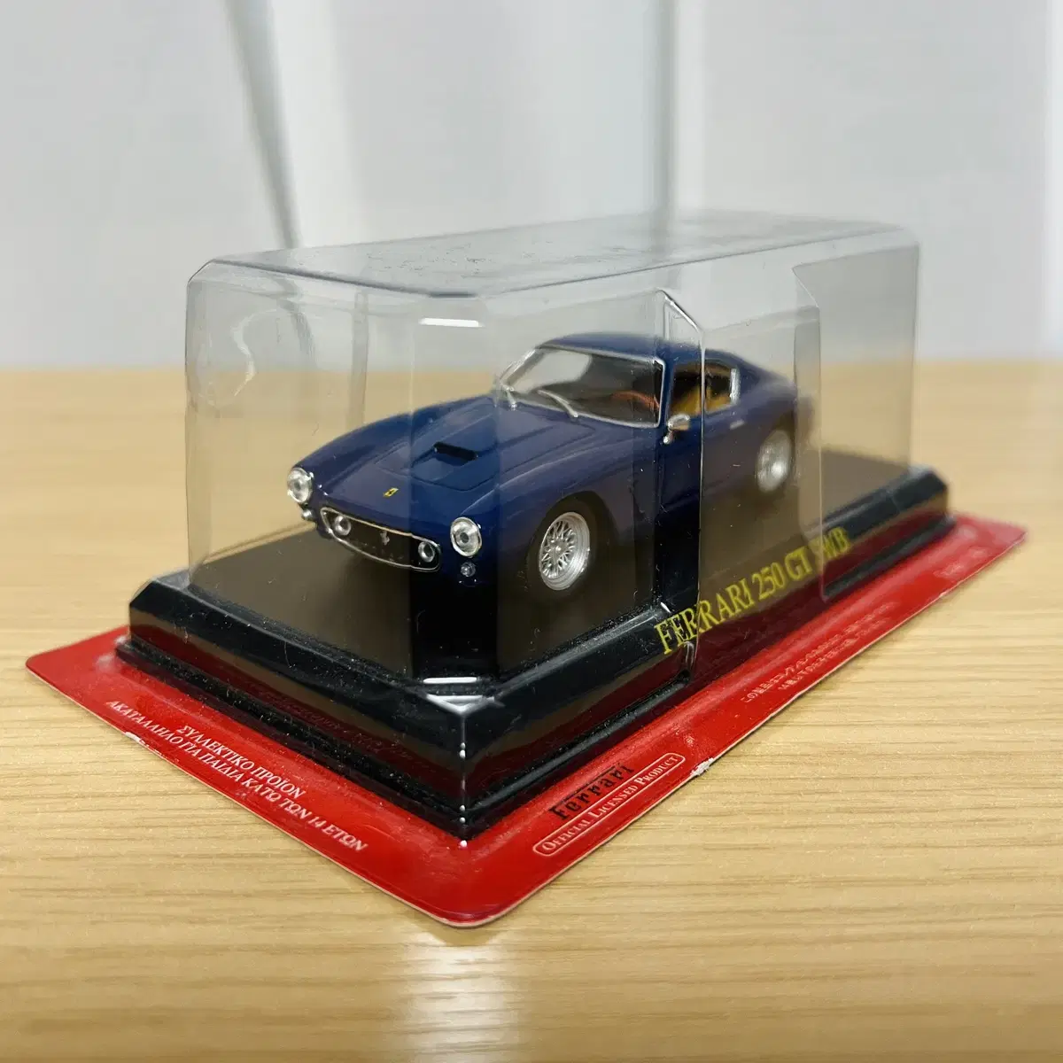 1:43 다이캐스트 페라리 250 GT SWB