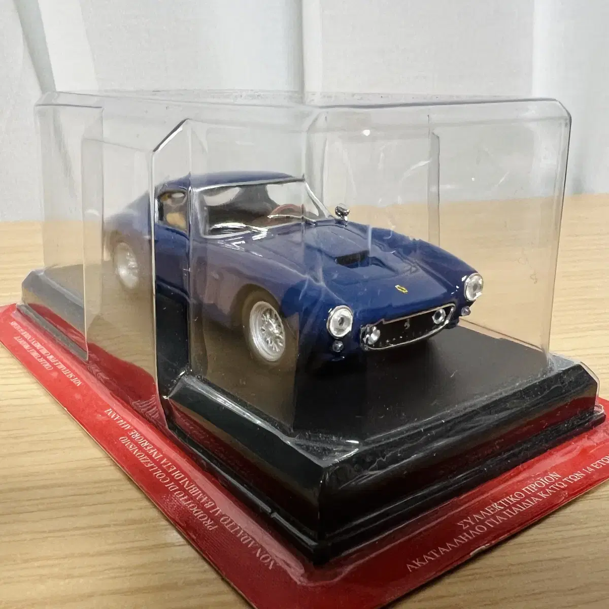 1:43 다이캐스트 페라리 250 GT SWB