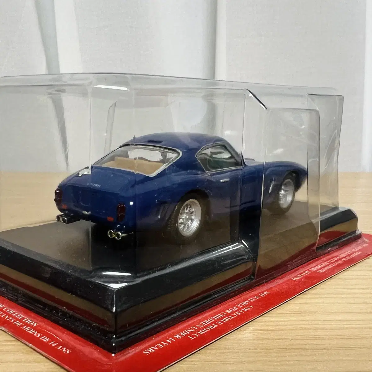 1:43 다이캐스트 페라리 250 GT SWB