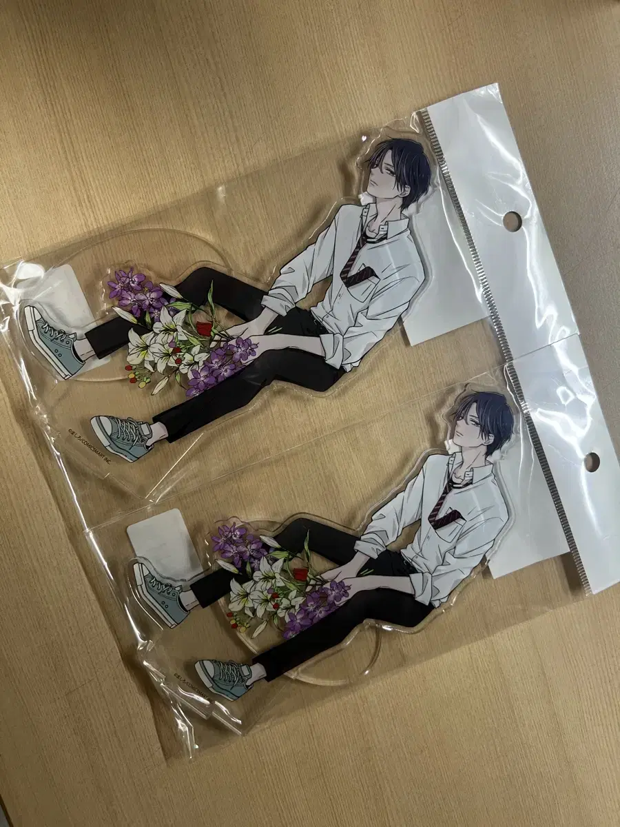 Yamada-kun and LV999 make love acrylic wts