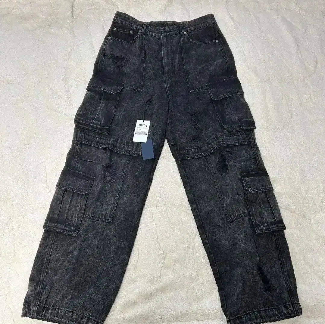 [48] Junge 23FW Denim Distressed Multi Cargo Pants Black