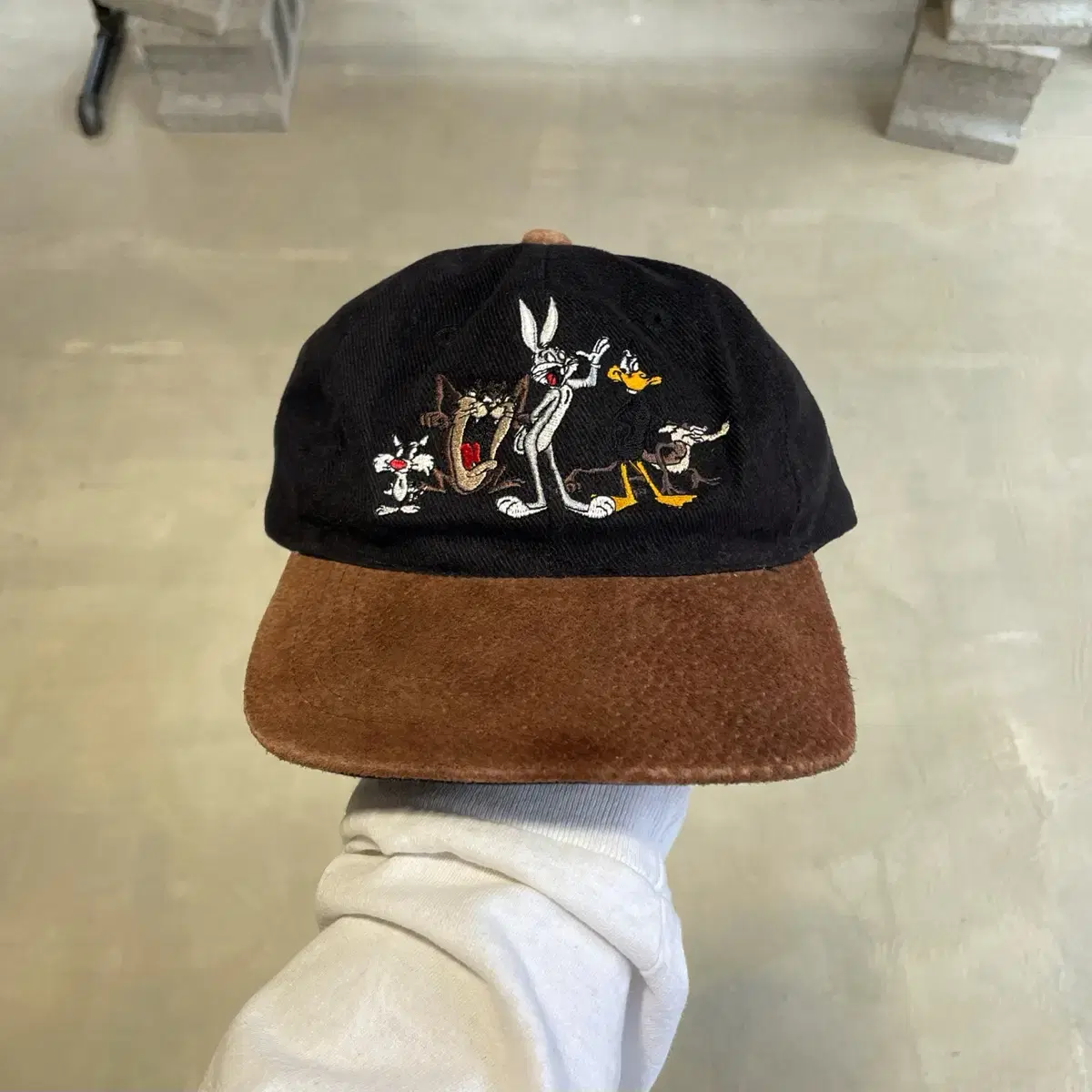 1990s  Looney Tunes Two-tone Cap