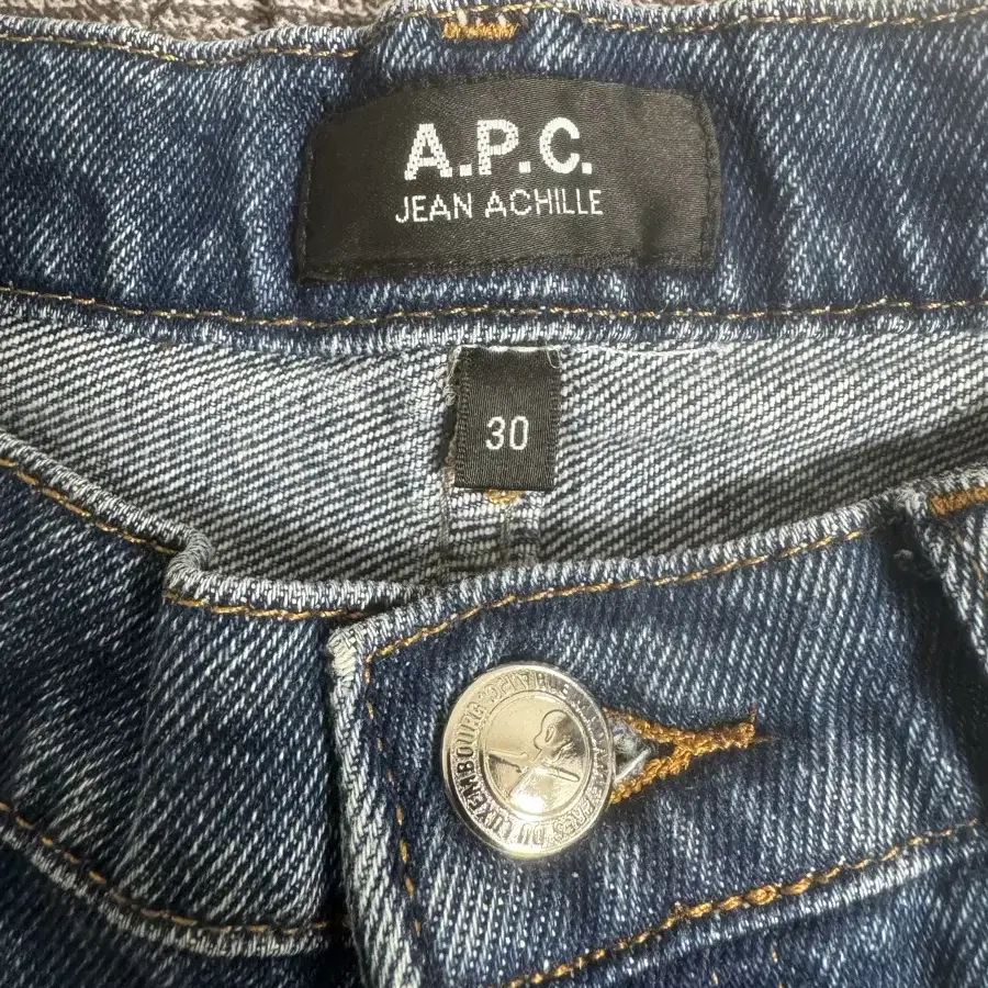 아페쎄 APC Achille Jean 사이즈 30 팝니다.