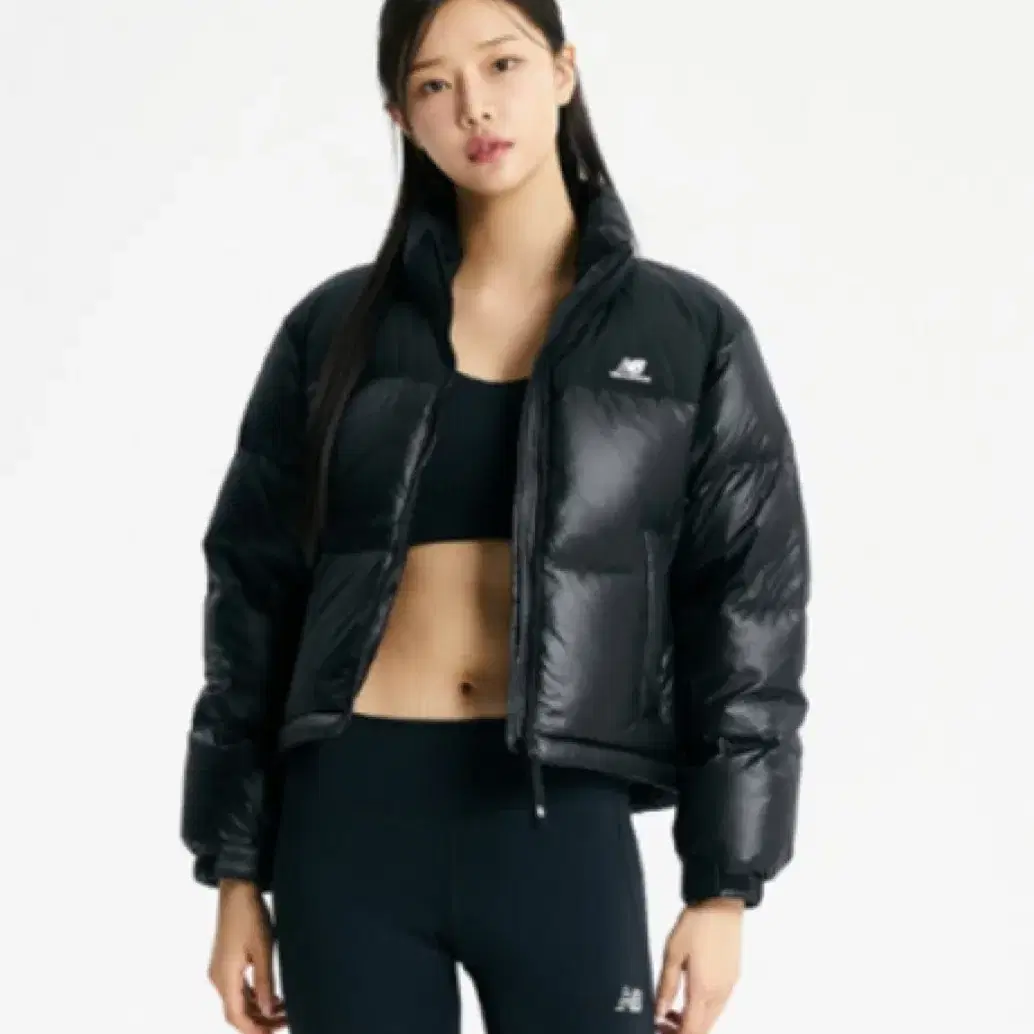 뉴발란스 2023 fw women 액티브 플라워 숏다운 패딩