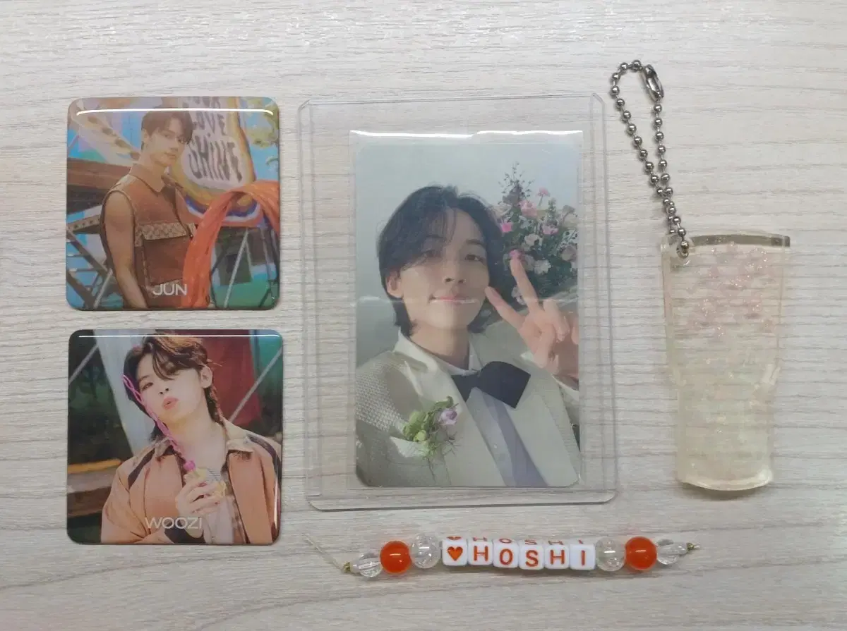 FML seventeen jeonghan jun woozi hoshi dino photocard merch keyring sell