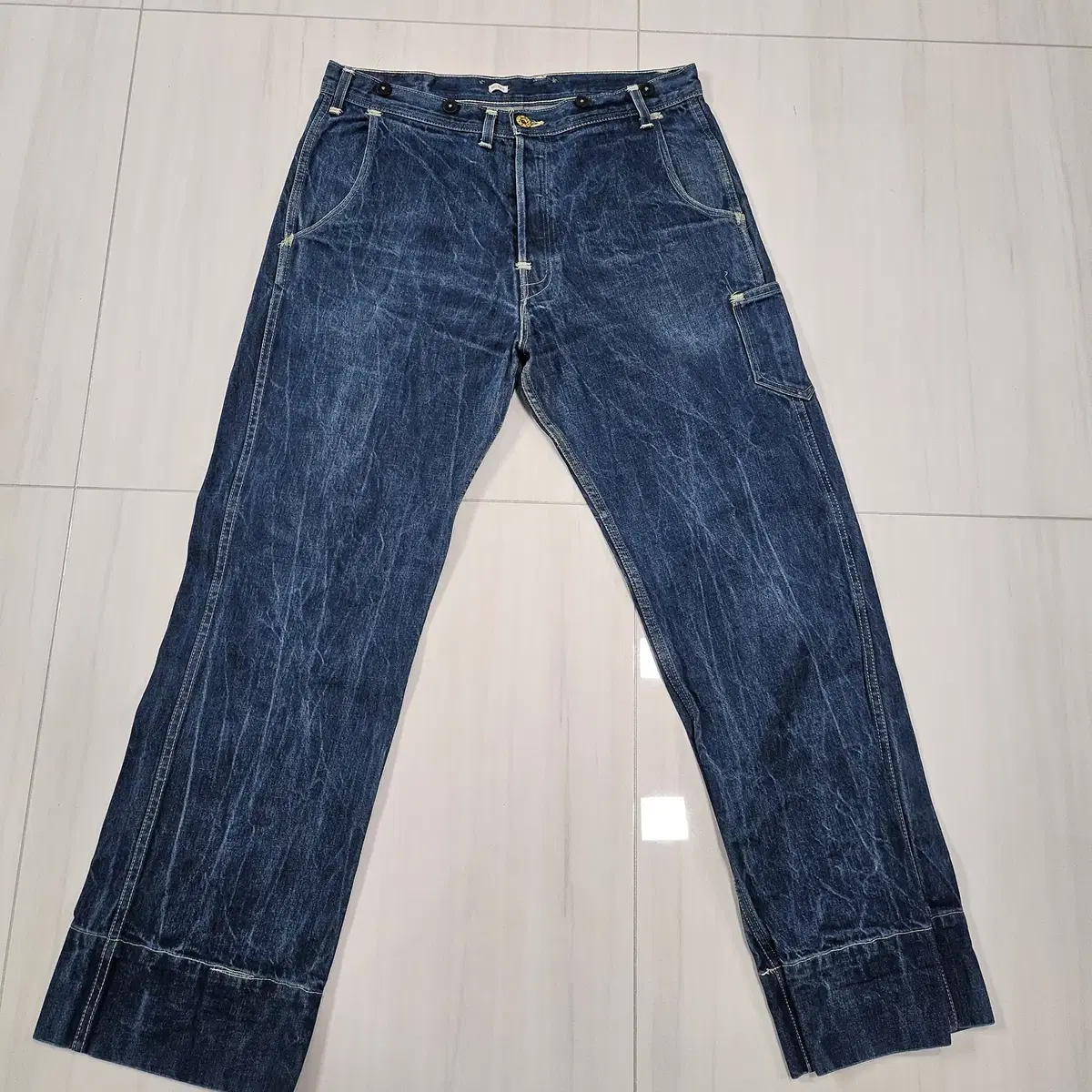 Levis red Holden 리바이스 레드 홀든.