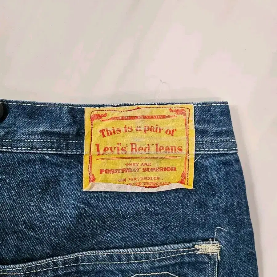 Levis red Holden 리바이스 레드 홀든.