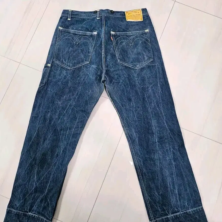 Levis red Holden 리바이스 레드 홀든.