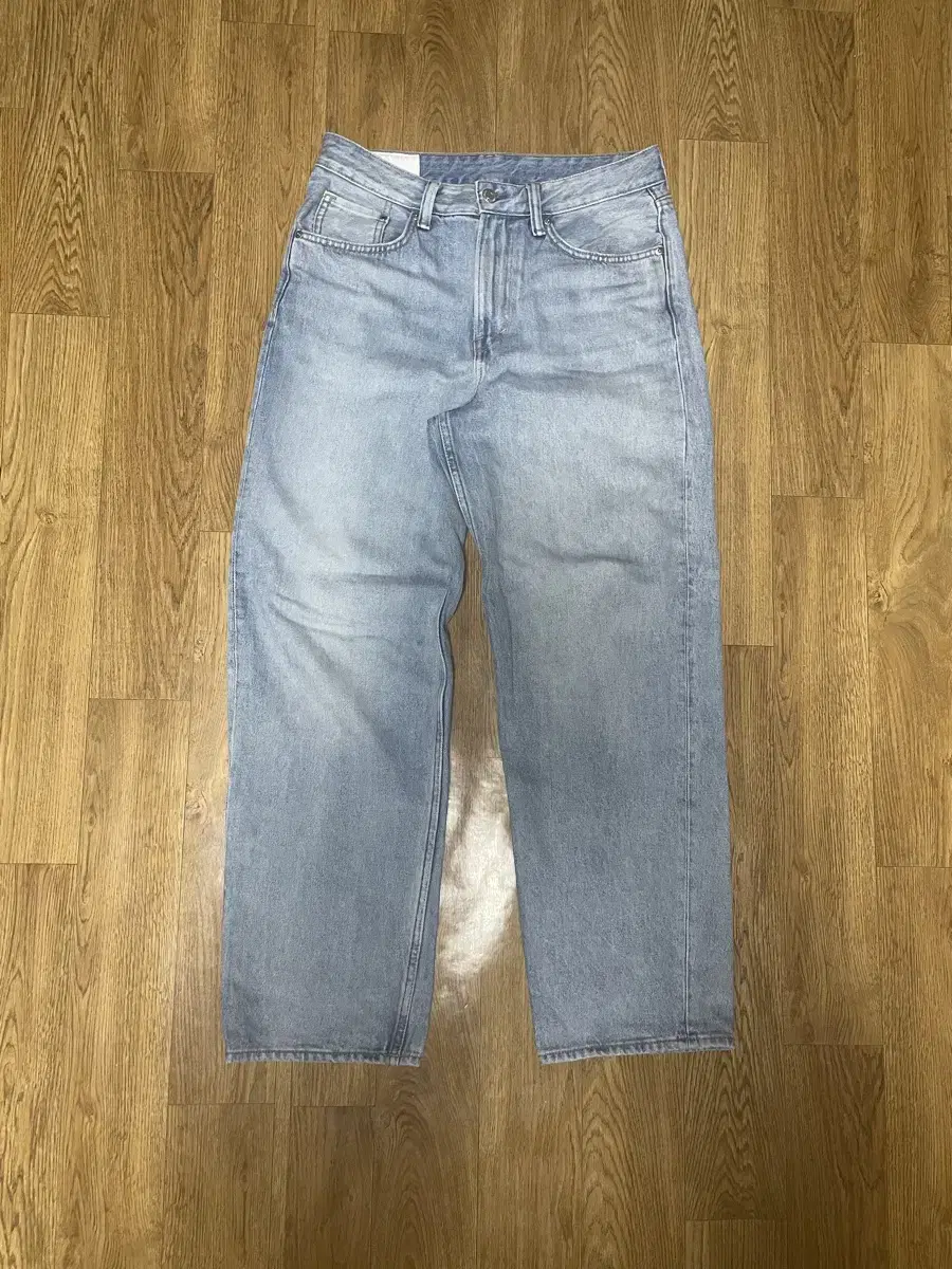 Loose-fitting denim (lavros, polarskate)