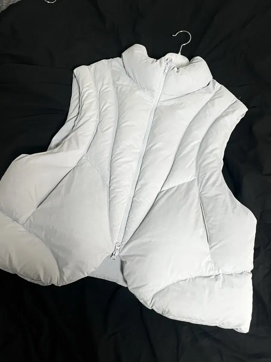 [4] Heinz Padded Vest