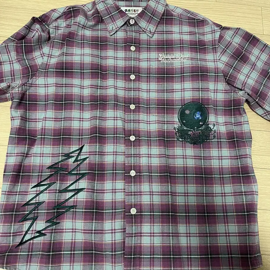 디네댓 GD Lightning Bear Plaid Shirt Plum