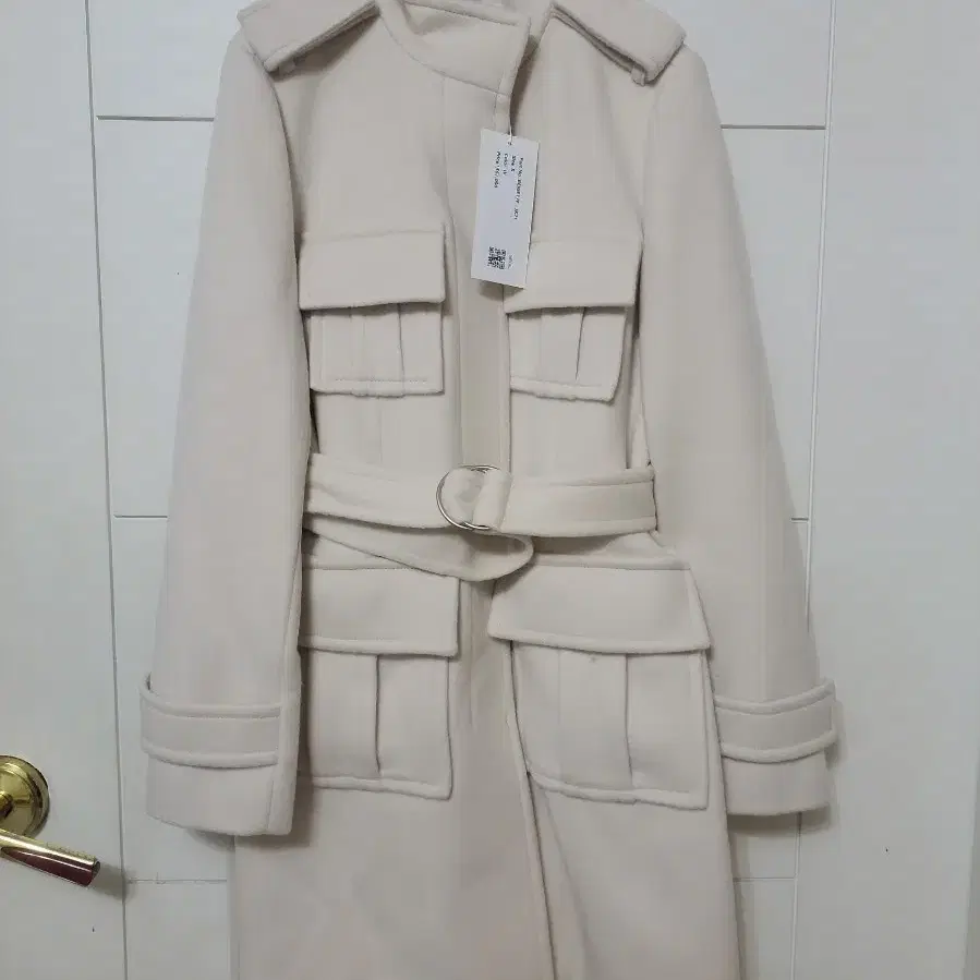 택채새상품)BEIGE 택가567000원 울100하프코트