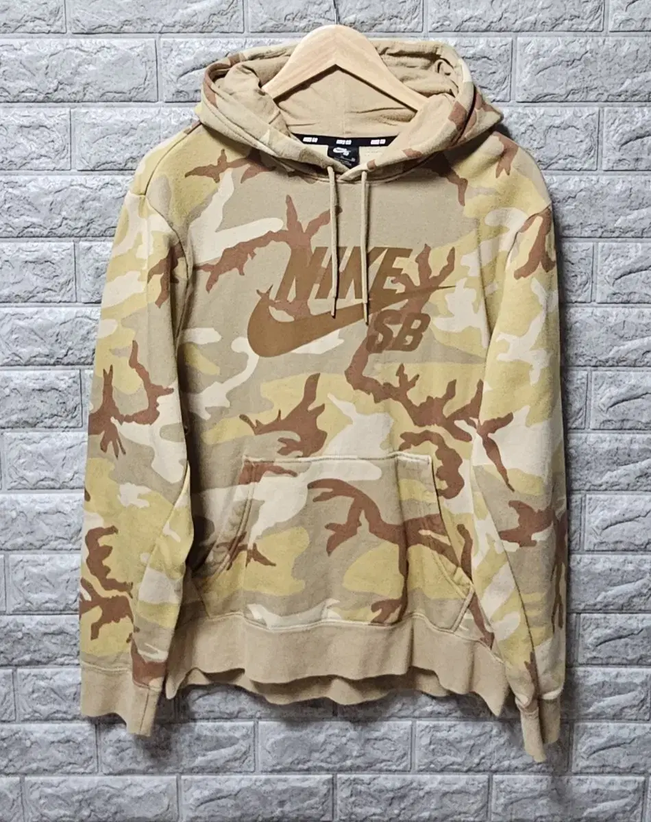 Nike Camo Hoodie XL