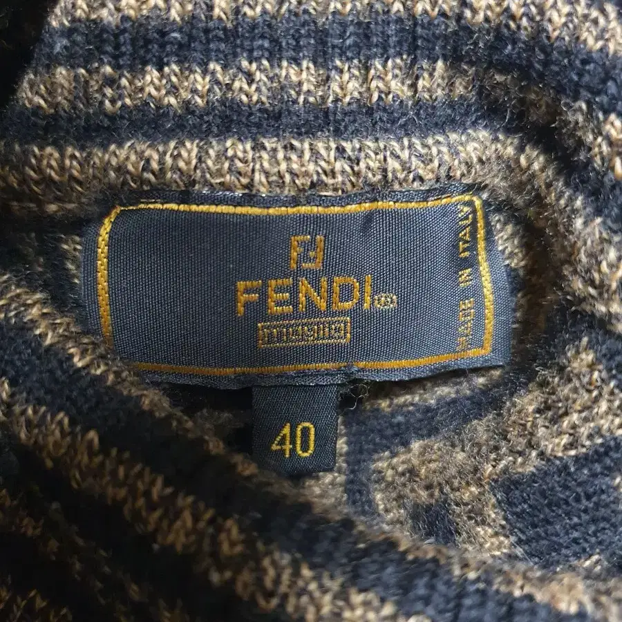 펜디 40 미국 이태리 폴라티 니트 메리노 울 빈티지 FENDI 명품