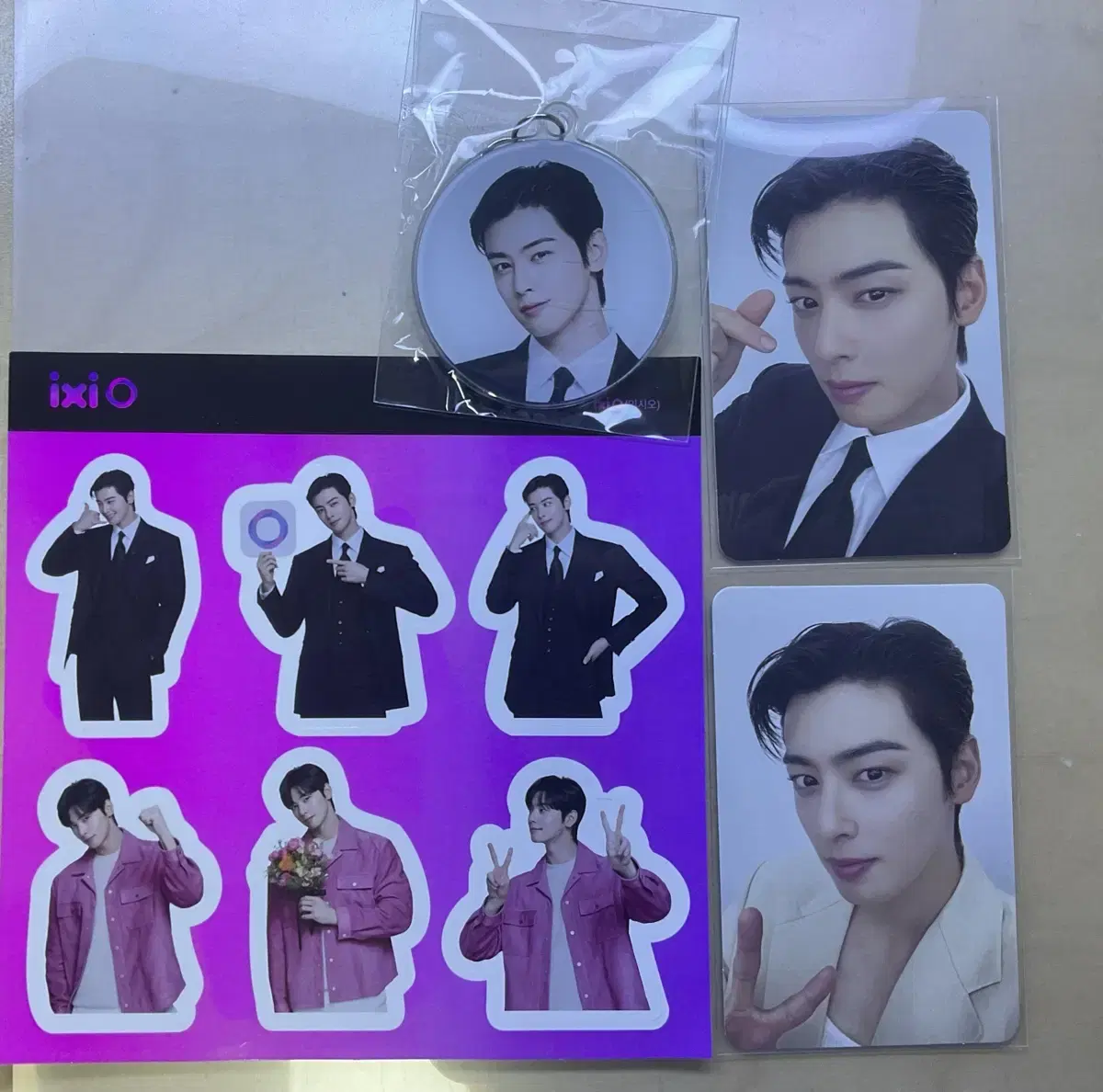 Astro cha eunwoo Ixio photocard keyring Set