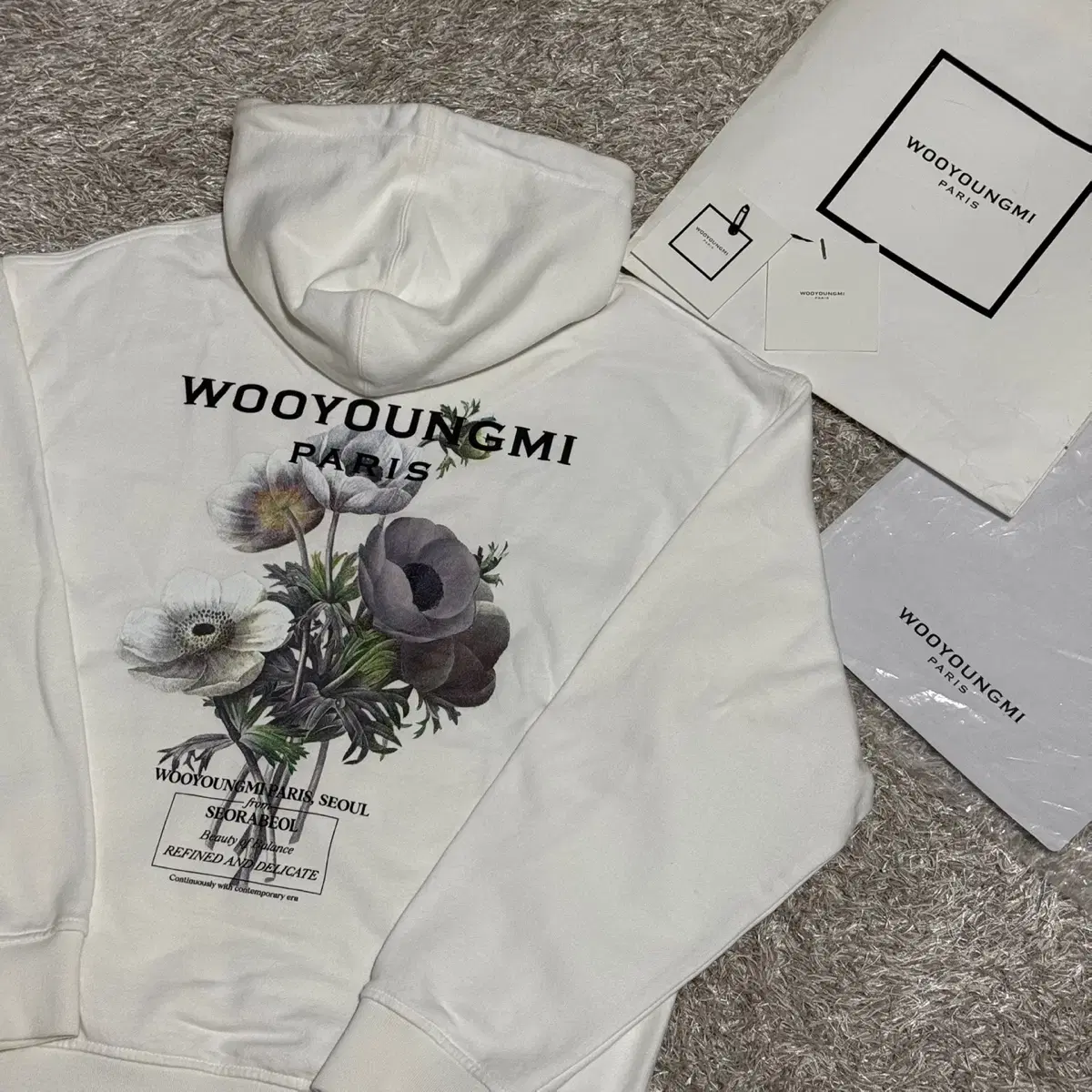 [48]Wooyoung Mi Woo Flower Back Logo Hoodie