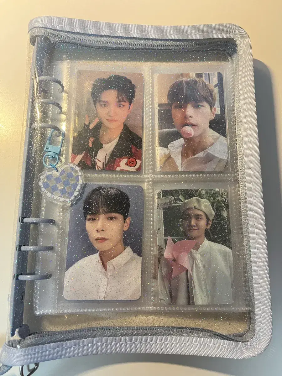 5 glitter zippers photocard binder sells (keyring, inlay included)