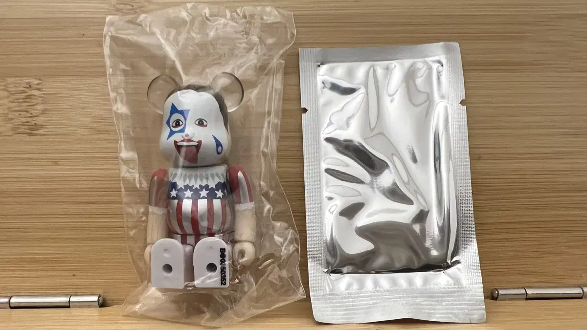 Bearbrick 35th Neurotica