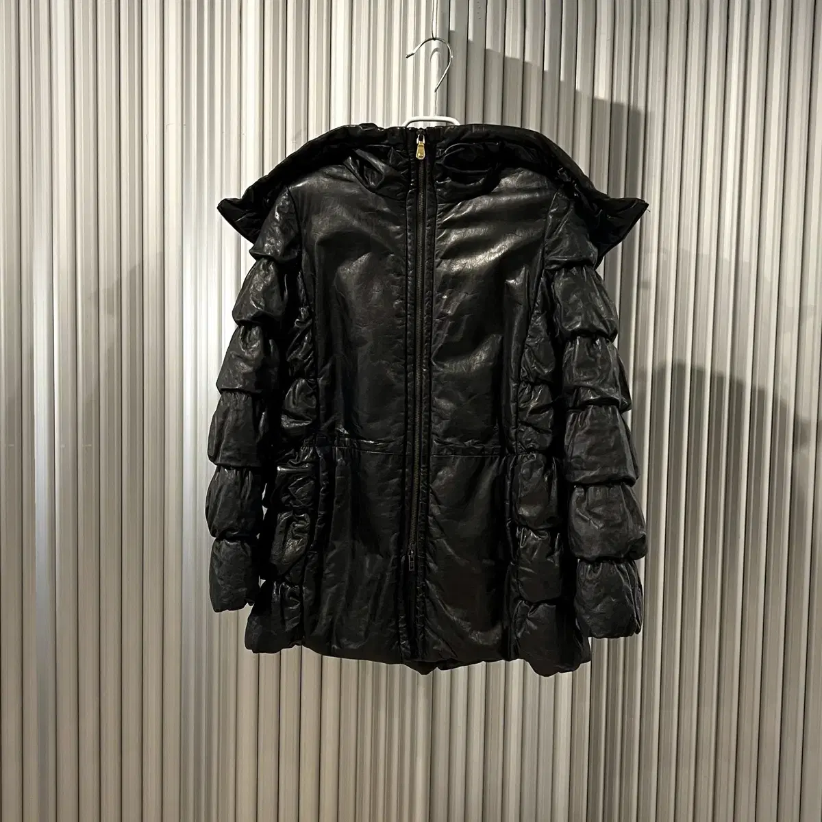 miumiu leather puffer