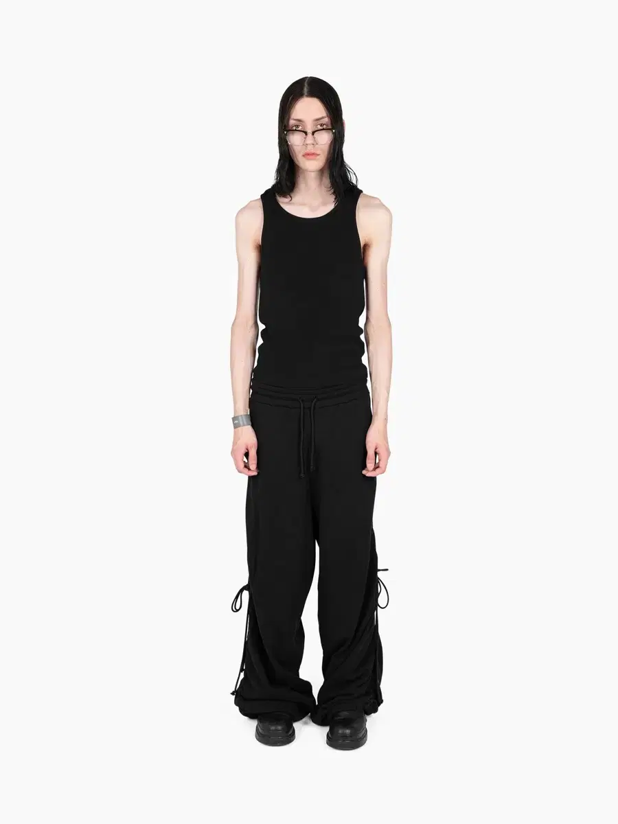 M) vain vane BLACK DRAWSTRING PANTS