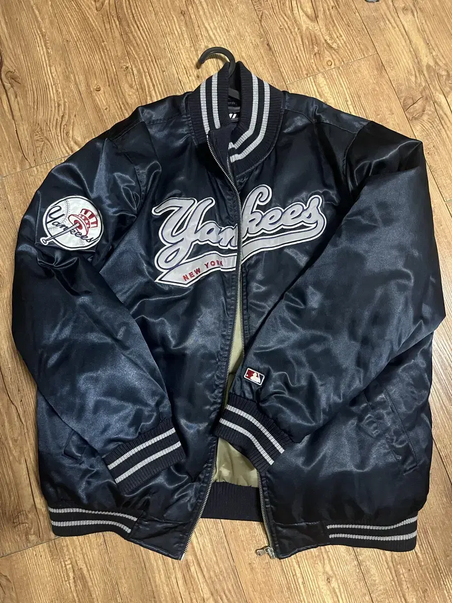 MLB Yankees Jumper