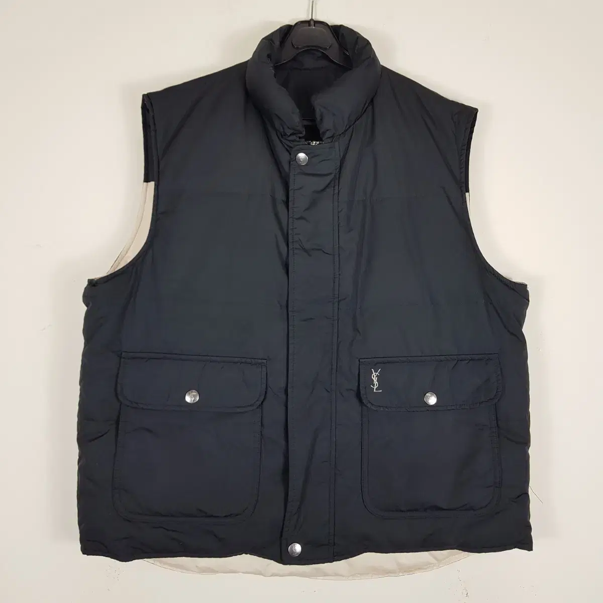 105 YSL Yves Saint Laurent Double-sided padded vest