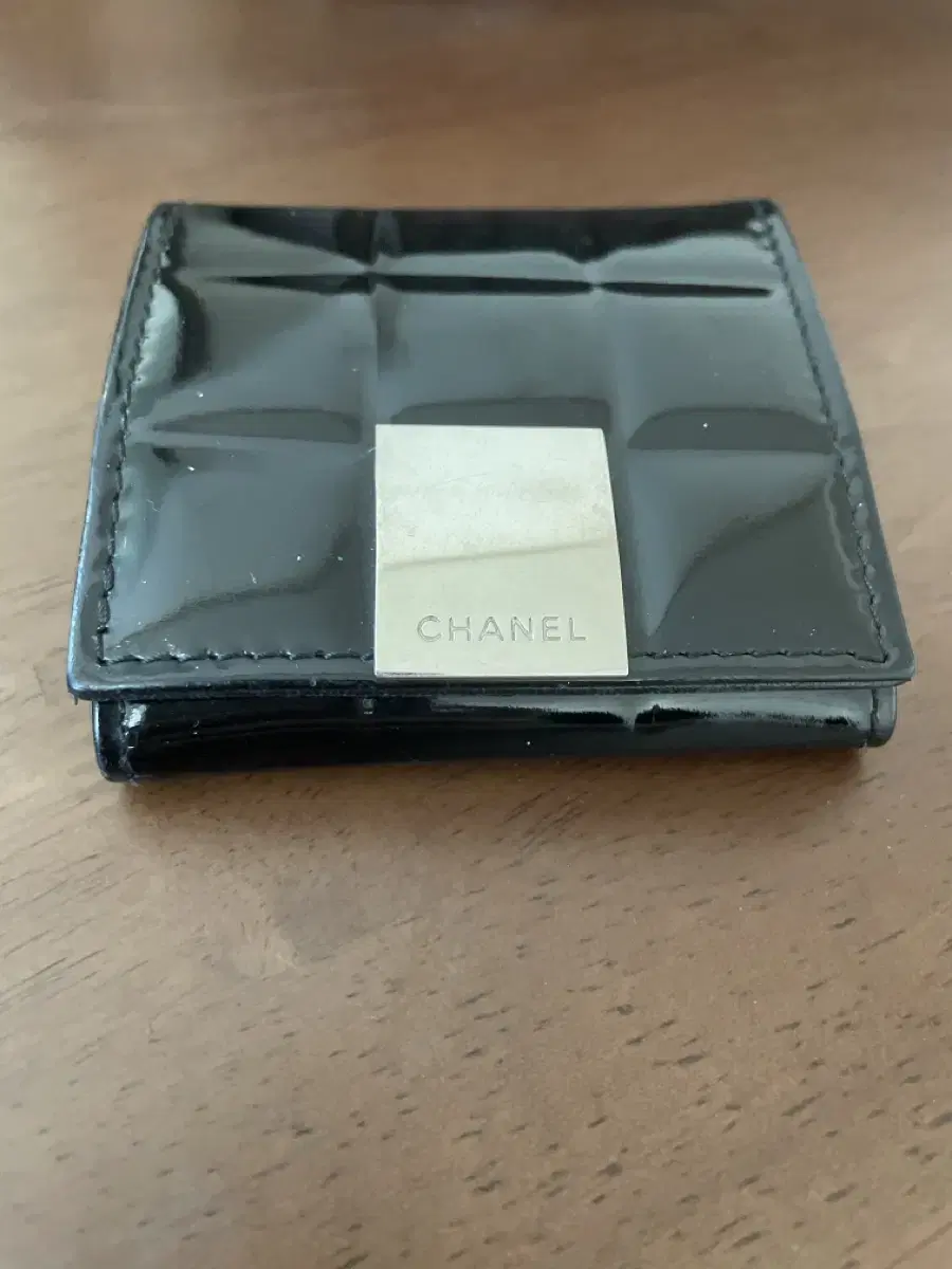 13 Chanel Fei Mini Wallets to date