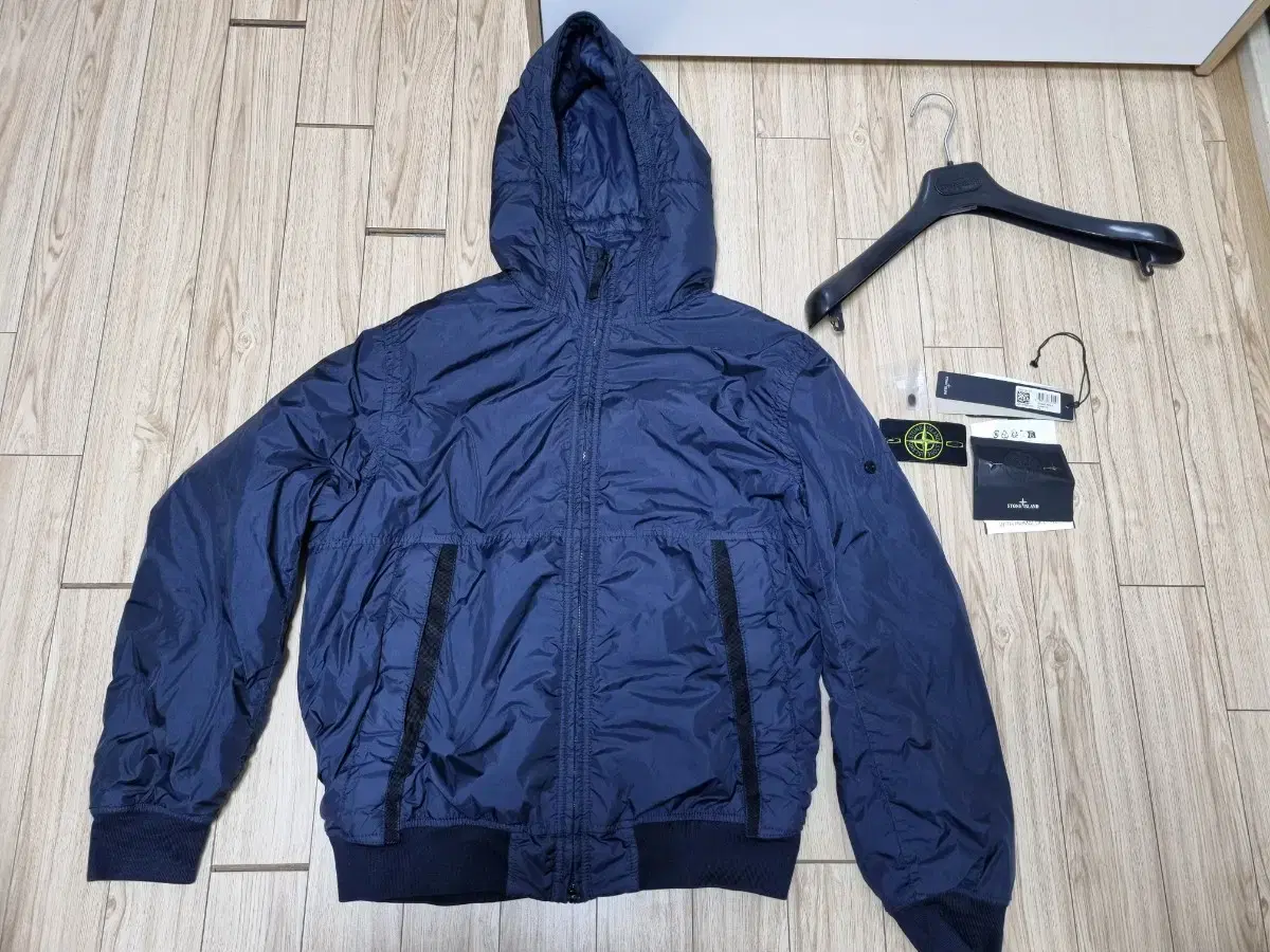 Stone Island Crinklapse PrimaLoft 23FW (M) size