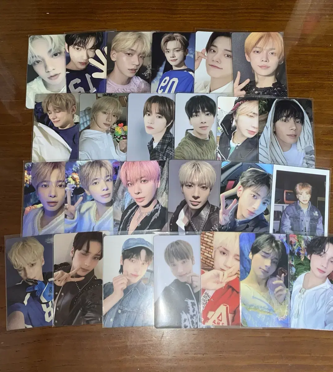 Tuvatu Shrera Membership Kit Jibijibi Angel Sanctuary ld photocard WTS