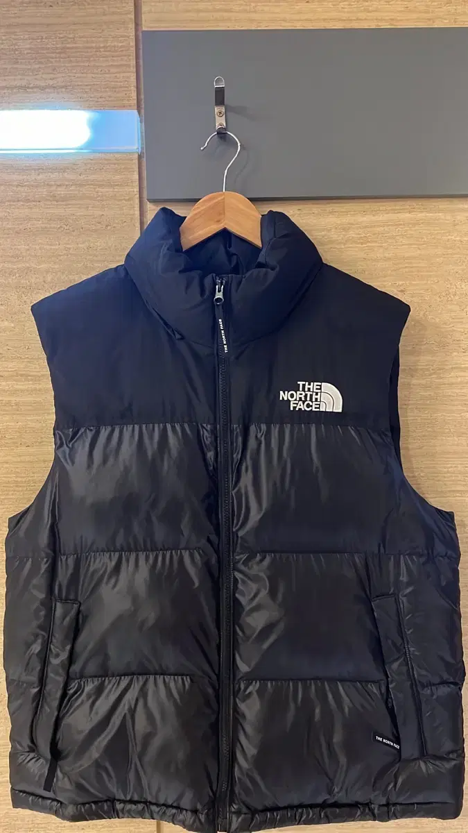 The North Face Knopsie Puffer Vest XL