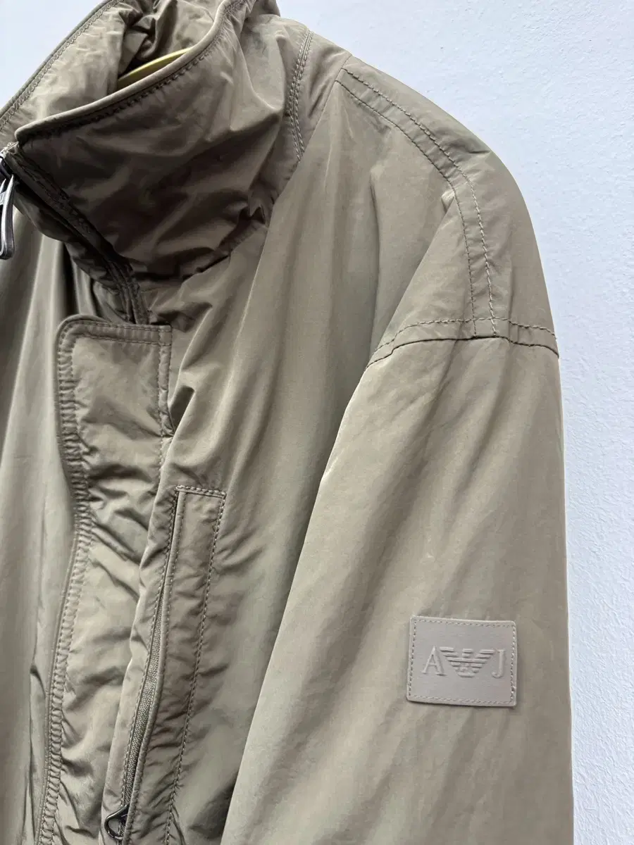 Almani Beige Windbreaker