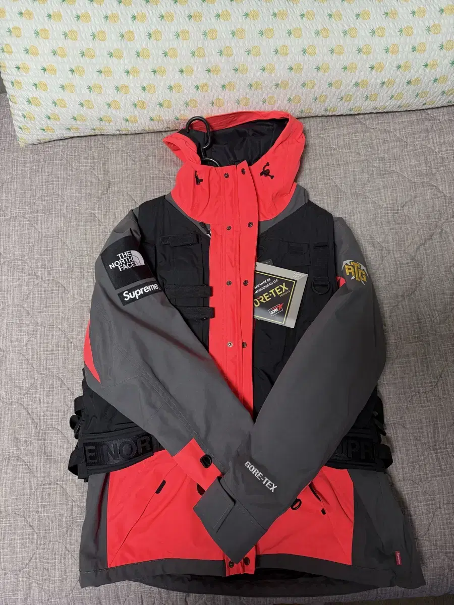 Supreme The North Face RTG Jacket Red L